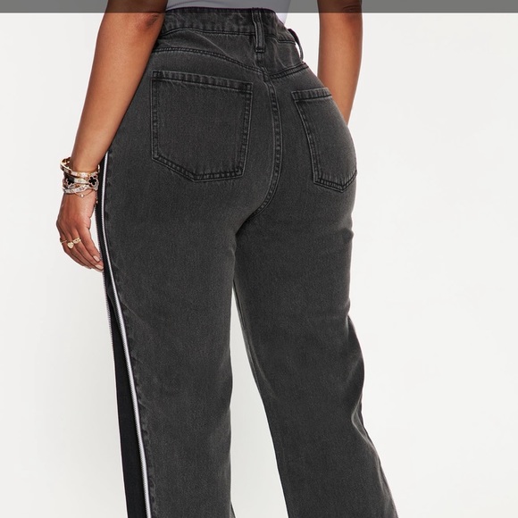 Zip It Up Straight Leg Jeans - Black size 7 (runs small) - Picture 4 of 5